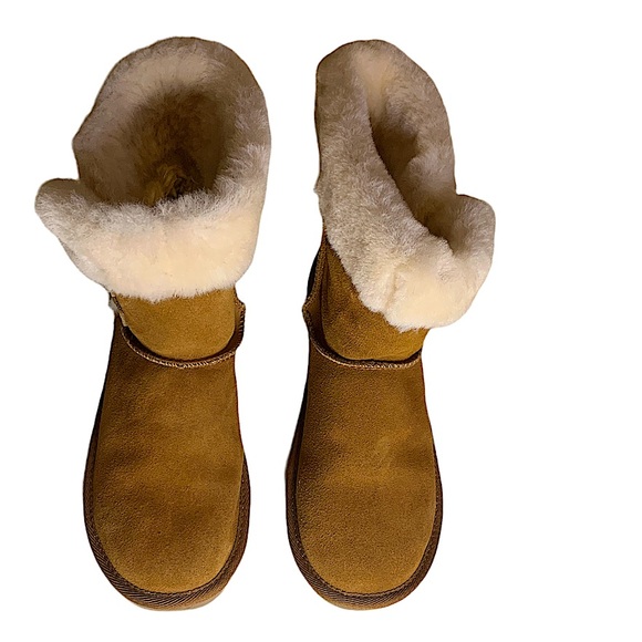 Koolaburra by UGG Women's Sulana Short Fashion Boot - Picture 2 of 7